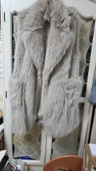 ZARA ザラ ファー ベスト アイボリーのサムネイル