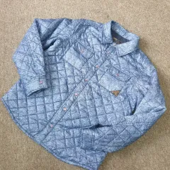 GUESS キルティング 軽量 ジャケット 155 きれいです. かわいいです. 最近の天気にはぴったりのサムネイル