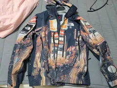 (M)シュプリーム X ザノースフェイス STARSHIP SQUARE ジャケット