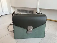 チャールズアンドキース Sage Green チェーンバッグ
