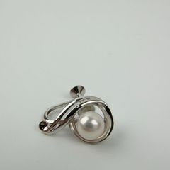 フロムシー fromsea ナチュラルあこやパール ピンブローチ - メルカリ