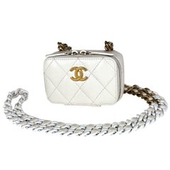 CHANEL シャネル ボーイシャネル チェーンショルダーバッグ カメラ