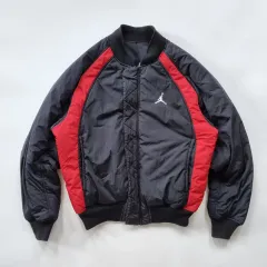 105/XL ナイキ ジョーダン リバーシブル MA-1ジャケットのサムネイル