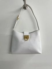CELINE】ヴィンテージ ガンチーニ ショルダー バッグ ホワイト - メルカリ