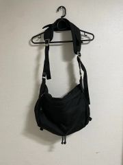 美品 オニツカタイガー メッセンジャーバッグ クロスボディバッグ