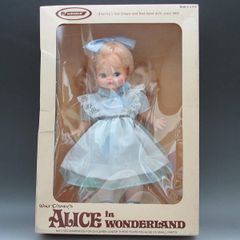 ディズニー ふしぎの国のアリス クラッシック ドール ティーセット付き