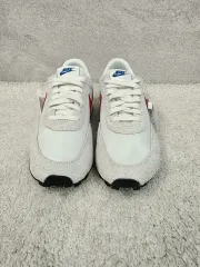 ボックスフルセット NIKE デイブレイクSP 白 ユニバーシティレッド Classic ランニングシューズ