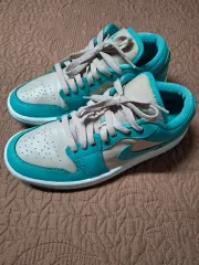 240 NIKE ジョーダン 1 ロー レディース スニーカー 2028