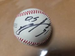 西川龍馬 直筆サインボール カープ時代 オリックス時代 Wサイン レア