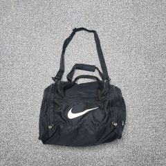 極美品 NIKE ナイキ ワン ダッフルバッグ 35L 黒 HV1197-010 - メルカリ