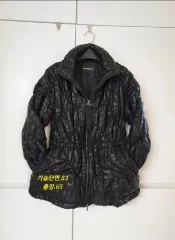 エンポリオアルマーニ (正規品) フードダウンジャケット 通常66 77 ほぼ新品のサムネイル