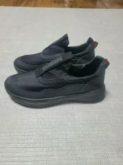メンズ スリッポン スニーカー 新品 です