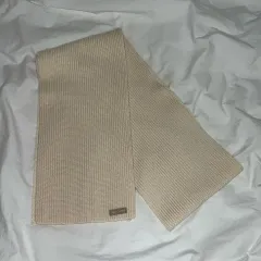 新品) セントジェームス ベージュ マフラーのサムネイル