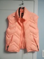 DESCENTE ベストパディングのサムネイル
