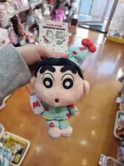 ハローキティ コラボ しんちゃんキーホルダー