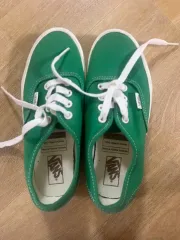 VANS 220