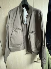 美品 Rick Owens レザーカーゴベスト 4zip BAUHAUSポケット - メルカリ