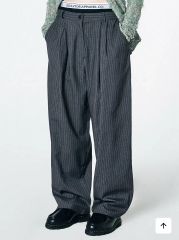 最終値下げ】sculptor Peekaboo Lowrise Skort - メルカリ
