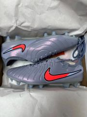極美品NIKEティエンポマエストロ エリート AG-PRO LV8 2026新色 - メルカリ