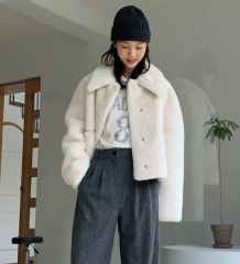 美品 ヘヨン hyeon テディベア ボア ケープコート ted cape - メルカリ