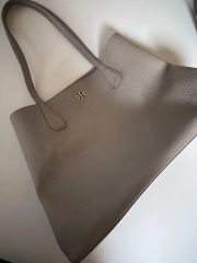 美品 Tory burch (中地にシミあり)ハンド、ショルダーバッグ - メルカリ