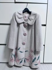 グランデサローネ OULA VACHE! CHIC レインコート - メルカリ