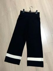 ボーダーズアットバルコニー テーパードパンツ 36 ブラック 美品
