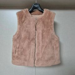 ジョンガリアーノ ベスト ロゴ入り ブラック S - メルカリ