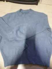 パステルブルー ニットセーター