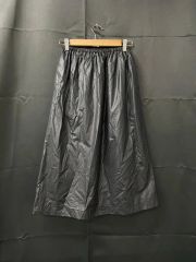 新品 akiki the iconic bow skirt/blackスカート - メルカリ