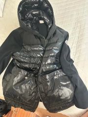 MONCLER ダウンベスト 光沢ブラック 02 - メルカリ