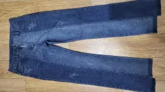 デニムジーンズ