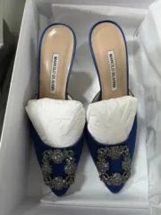 Manolo Blahnik ビジュー サンダル ネイビー 37 - メルカリ