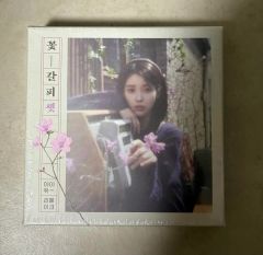 IU 花しおり（꽃갈피CDプレーヤーセット トレカ2枚付き未開封 IU 花