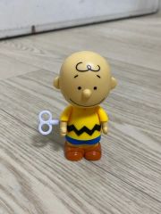 スヌーピー チャーリー・ブラウン 宇宙服 フィギュア - メルカリ