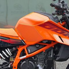 KTM390アドベンチャー アップフェンダー フォークガードセット 〜