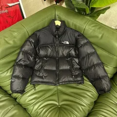 THE NORTH FACE ザ・ノース・フェイス 旧モデル Nuptse(ヌプシ)700
