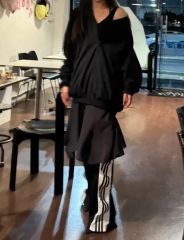新品未使用タグ付き【AUBREY Andrea＆co.】サイドラインラメパンツ