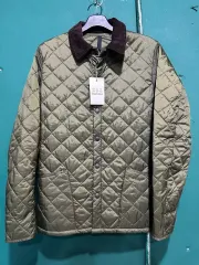 バブアー 新品 キルティングジャケット オリーブMのサムネイル