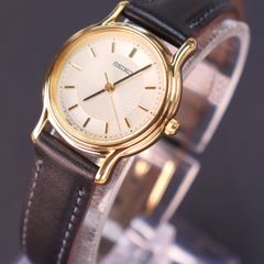 [Working Condition] SEIKO Antique Ladies' Watch, New Strap, Battery Replaced