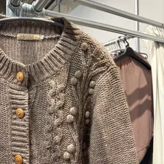 Ａ crocodile クロコダイル ニット knit セーター トップス シャツ カーディガン レディース ベージュ アルパカ alpaca　お呼ばれ　デート　オフィスカジュアル　食事会　可愛い　お出かけ　上品のサムネイル