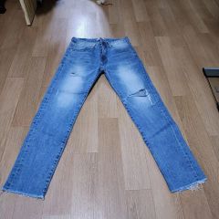 BANANA FISH ASH LYNX MODEL JEANS ハンガー付き - メルカリ