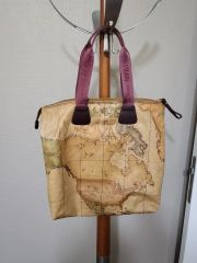希少プリマクラッセ トートバッグ ブラック チャーム付き 世界地図柄