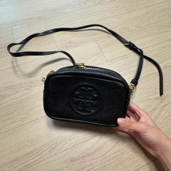 トリーバーチ ショルダーバッグA4 ペットボトル キャンパス レザー 