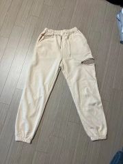 chico サイドカットアウト スウェットパンツ アイボリー - メルカリ