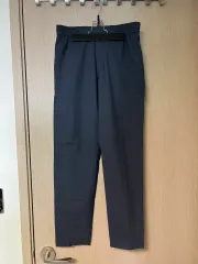 COS チャコール グレー スラックスのサムネイル