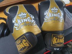 TOP KING グローブ ヘッドギア レガース セット Mサイズ - メルカリ
