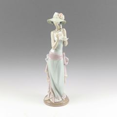 リヤドロ 「ゴヤの婦人」 廃盤 - メルカリ