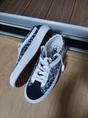 VANS ボールドエンアイ バンダニ 240のサムネイル