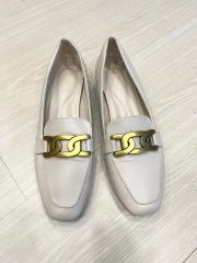 OHGA メリージェーン シルバー ポインテッドトゥ フラットシューズ